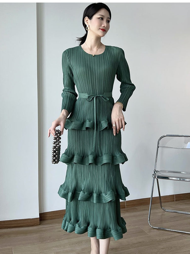 Flounce Pleated Dress Threads & Bond