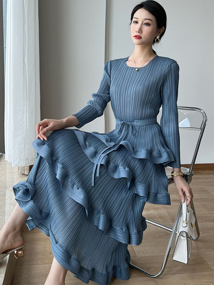Flounce Pleated Dress Threads & Bond