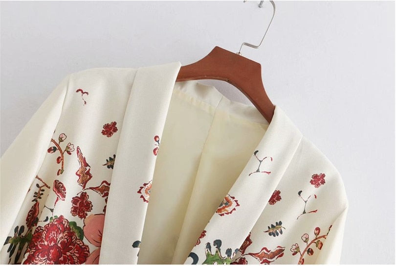 Retro Floral 2 Piece Set Threads & Bond