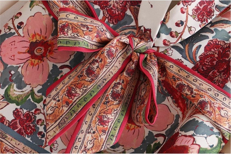 Retro Floral 2 Piece Set Threads & Bond