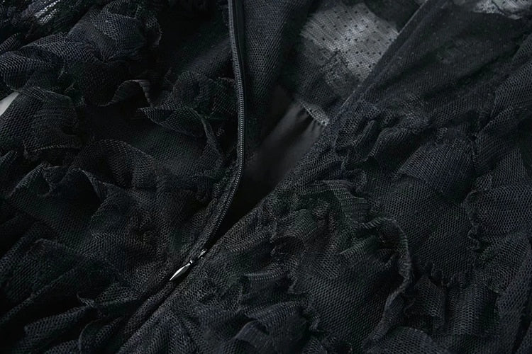 Cascading Magic Dress Threads & Bond