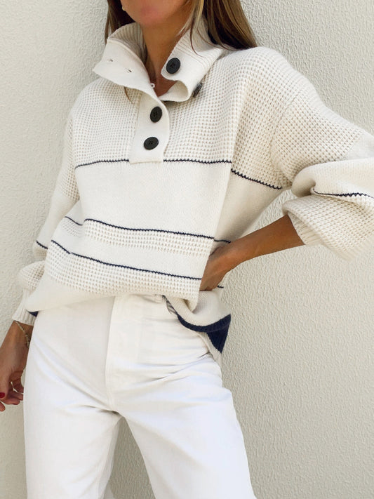 Mia | Sweater With Open Collar and Buttons